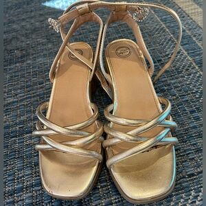 Wonder Nation Gold Strappy Kids Sandals